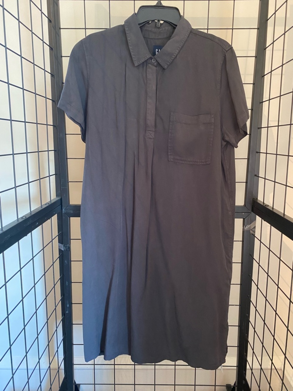 GAP Charcoal Gray Short-Sleeve Midi Shirt Dress